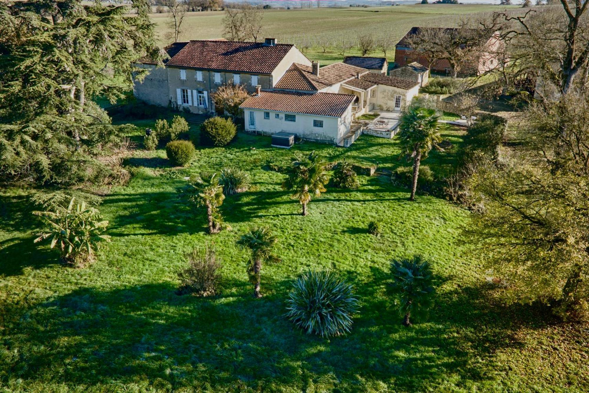 Chambres D'Hotes De Charme Avec Piscine - Le Clos Boissiere 瓦兰西索百塞 外观 照片