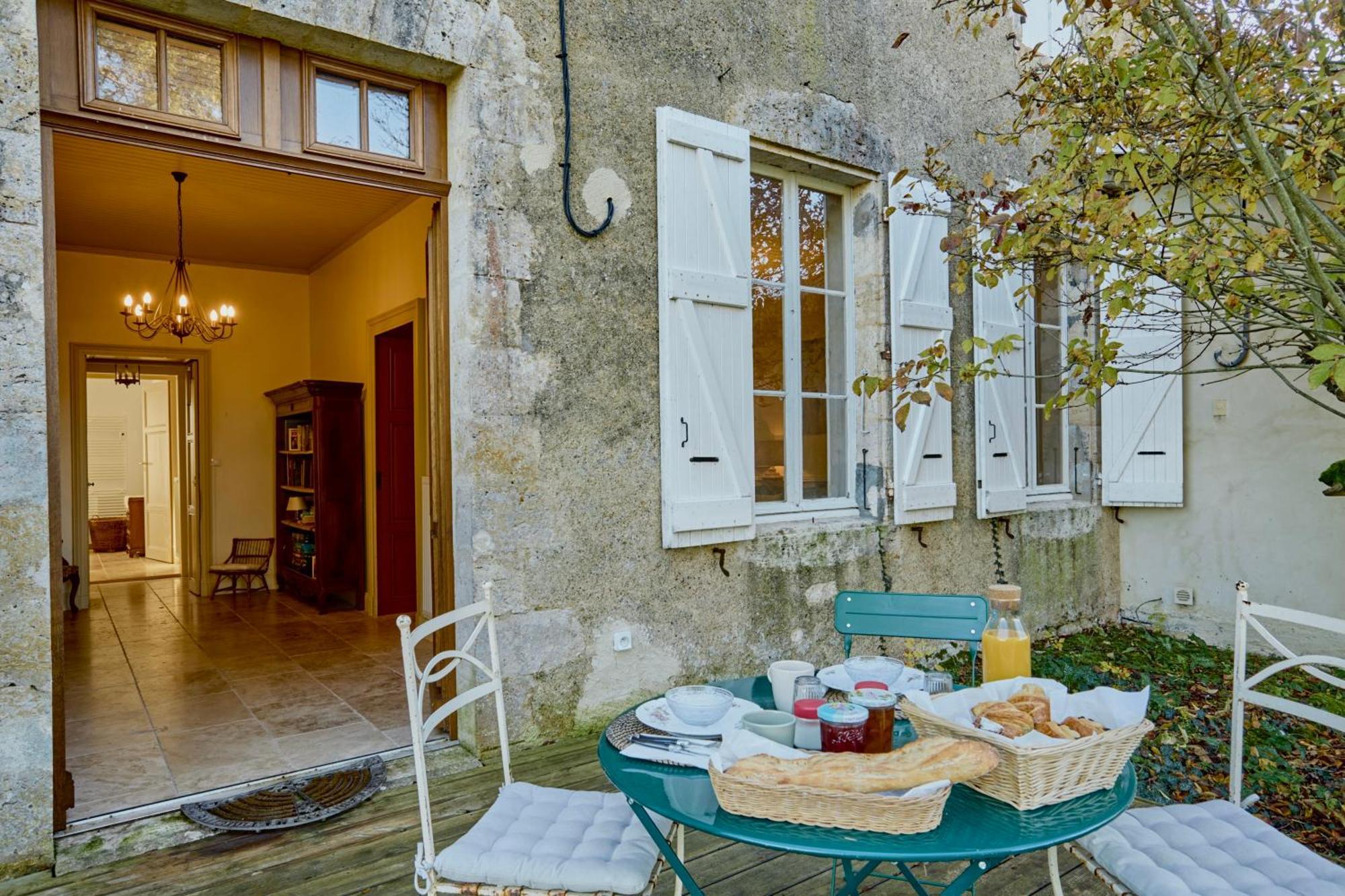 Chambres D'Hotes De Charme Avec Piscine - Le Clos Boissiere 瓦兰西索百塞 外观 照片